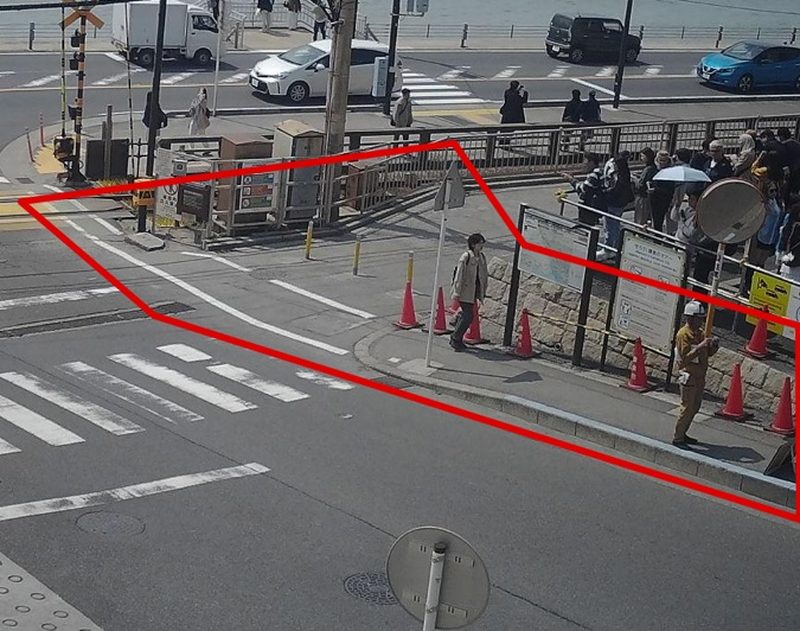 鎌倉市 踏切まわりの滞留を数えるカメラ画像